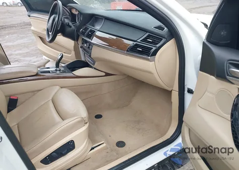 2011 BMW X6 xDrive50I z USA, uszkodzony, nr VIN 5UXFG8C55BLZ95242